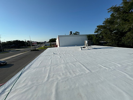 How Florida’s Heat Impacts TPO Roofing on Commercial Buildings